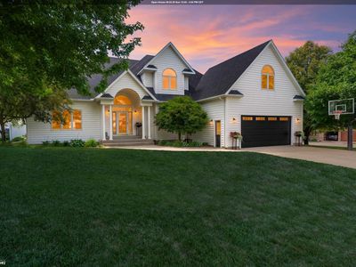 1016 Summit Dr