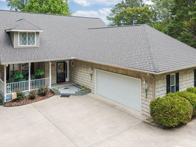 110 Sandspur Lane
