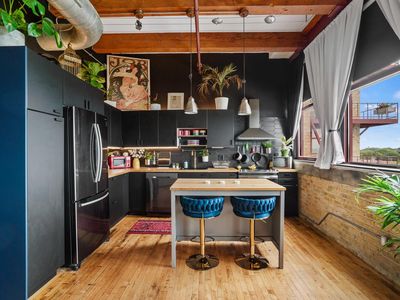 215 West Maple STREET UNIT 307