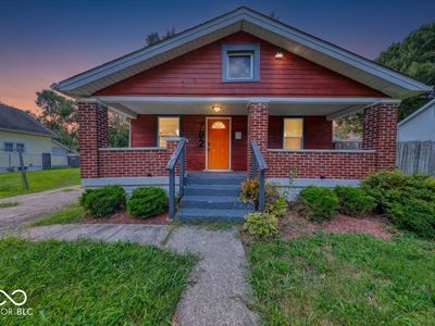 702 N Gladstone Ave