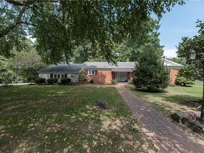 101 E Fairfield Ave