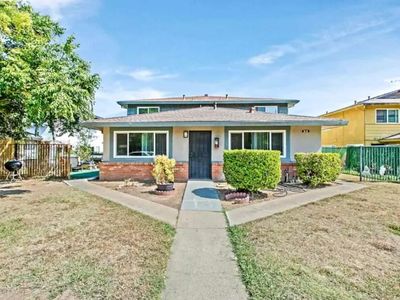 916 Dornajo Way