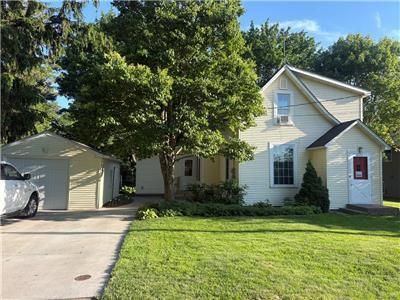 6051 Upper 46th St N