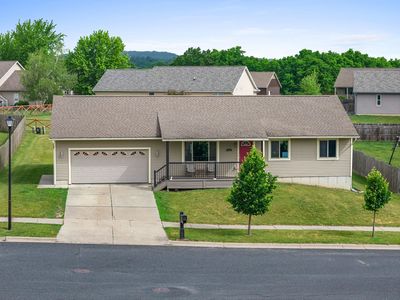 Property at 38 Dessa Rain Dr, Reedsburg, WI