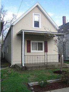 1007 Baker Ave
