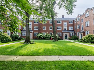 506 Bonnie Brae Pl #1G
