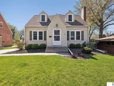 3121 Cedar Ave