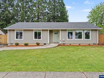 713 NE Rosewood Ln