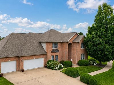Property at 1801 Winged Foot Dr, Pekin, IL