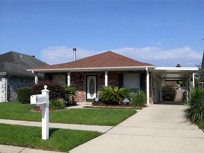 5215 Woodstream Dr