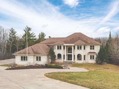 1944 Chinook Dr