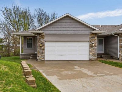 562 Meadow Oak Cir