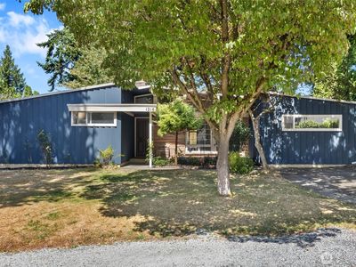 1216 N 172nd Street