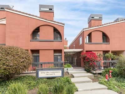 1 Laurel St APT 102