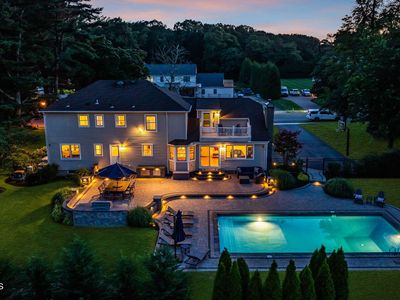 6 Woods Road