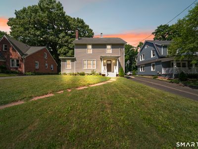 121 Highwood Avenue