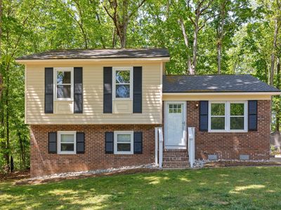 7921 Castlelake Ct