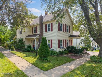 20 W Madison Avenue