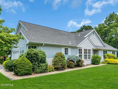 39 Strawberry Lane