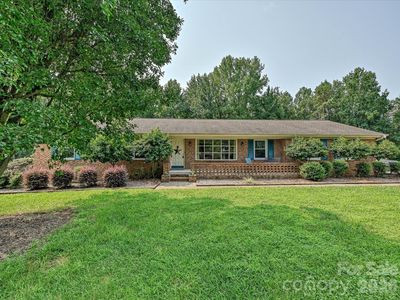 8812 Crestwood Dr