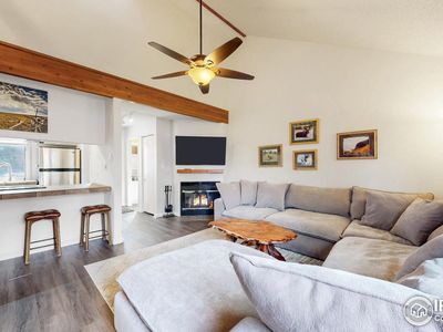 1050 S Saint Vrain Ave L-7