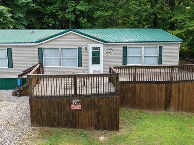 635 Lakeshore Dr