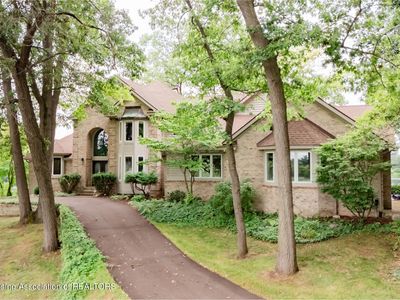 10082 Oak Island Dr