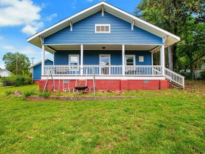 1050 W Blackstock Rd