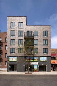 16 Bay 25th St APT 4C