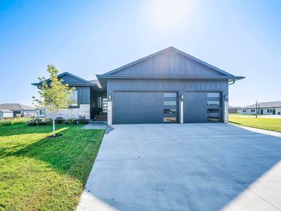 3709 Larchwood Cir