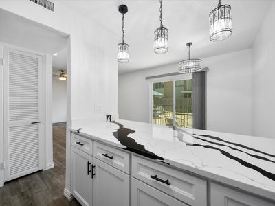 4011 Cole Ave APT 111