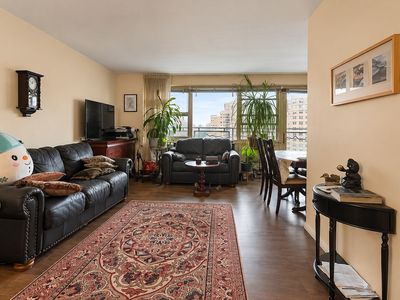 2940 W 5th St APT 18E
