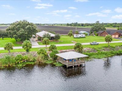 1121 River Road