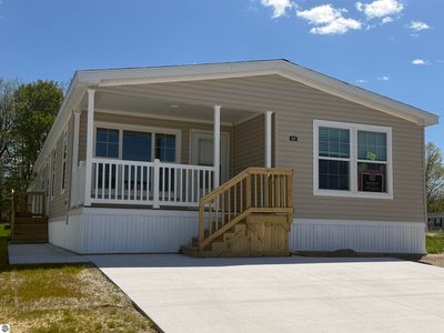 1211 Wellington Dr