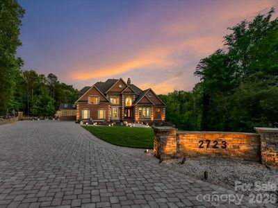 2723 Providence Pine Ln