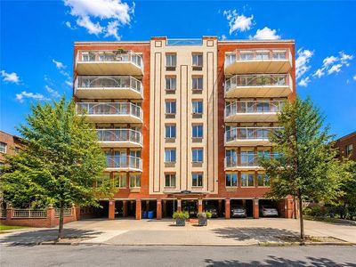 1562 W 6th St #6A