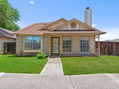 702 GARDEN MEADOW DR