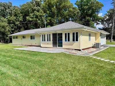 6521 Donna Dr