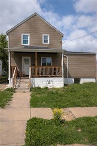 1702 McMinn St