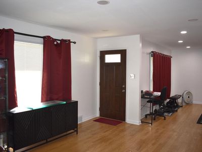 4405 S 84th STREET