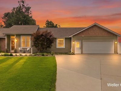 1924 Cedarbrook Dr