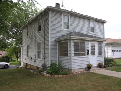 Property at 803 N Washington Ave, Batavia, IL