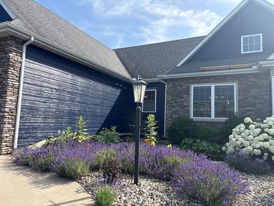 Property at 2400 Bay Pointe Dr, Saint Joseph, MI