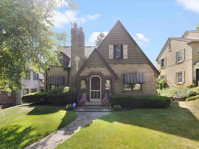 324 N Gardiner Ave