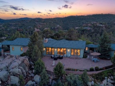 321 Skyline Dr