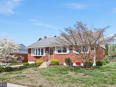 2216 Saint James Dr