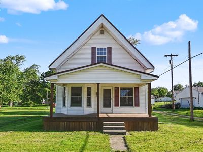 216 W Laurel St