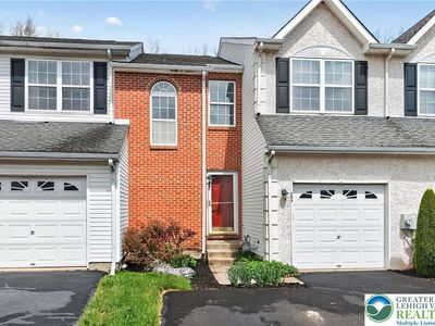 Property at 204 Hampshire Dr, Sellersville, PA