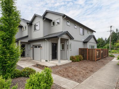 2519 Justine Ln