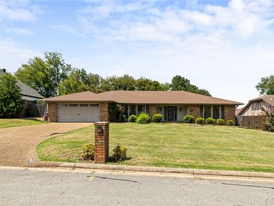 9005 Copper Oaks Ln